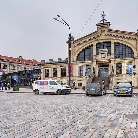 Boutique In Old Town *